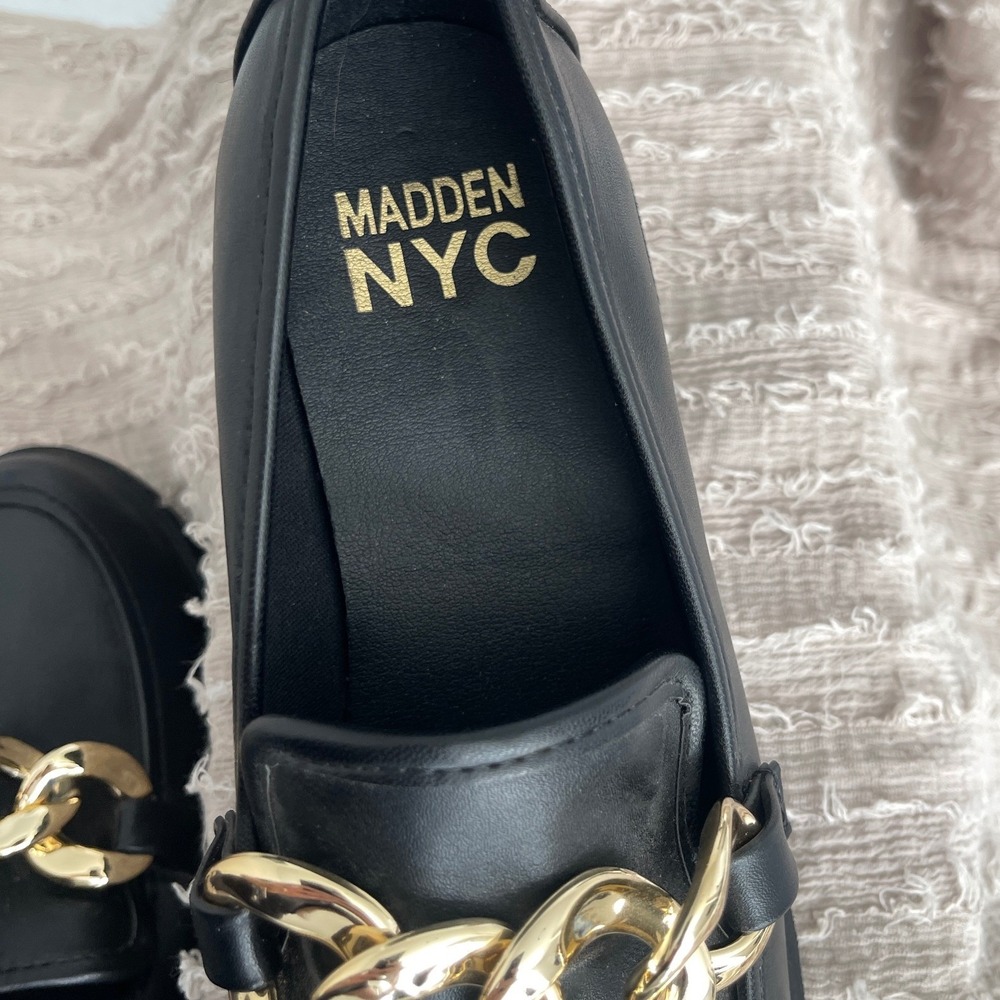 Madden NYC Womens Black Chunky Platform Loafers Gold Chain Link Lug Sole Size 6 - Picture 3 of 8